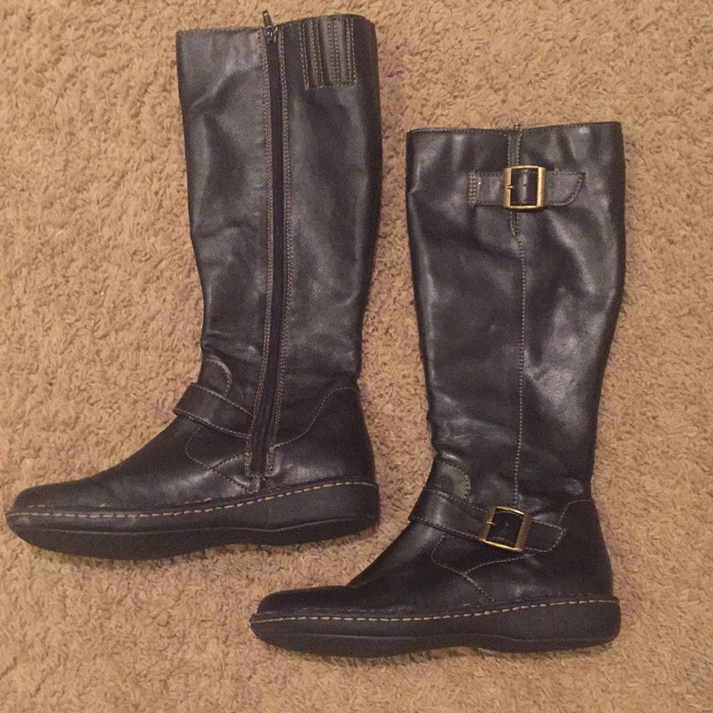 Black tall boots
